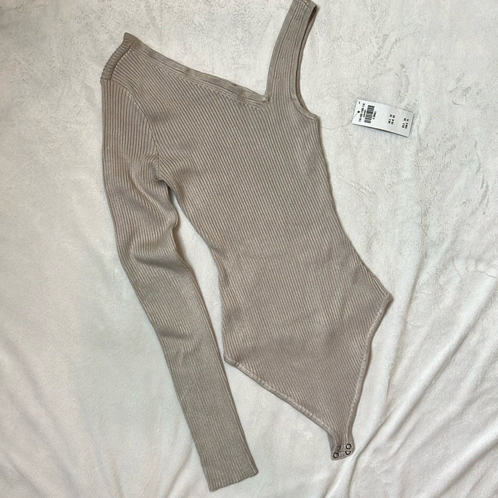 Abercrombie & Fitch One Sleeve Bodysuit